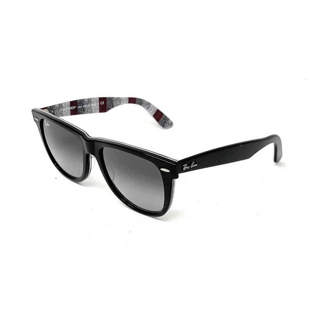 Ray-Ban Classic Black and Gray Sunglasses
